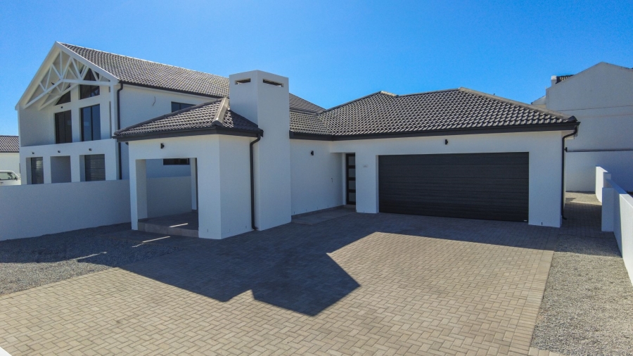 3 Bedroom Property for Sale in Sandy Point Beach Estate Western Cape